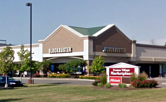 Blockbuster Video - Fenton - 15010 Silver Lake Pkwy